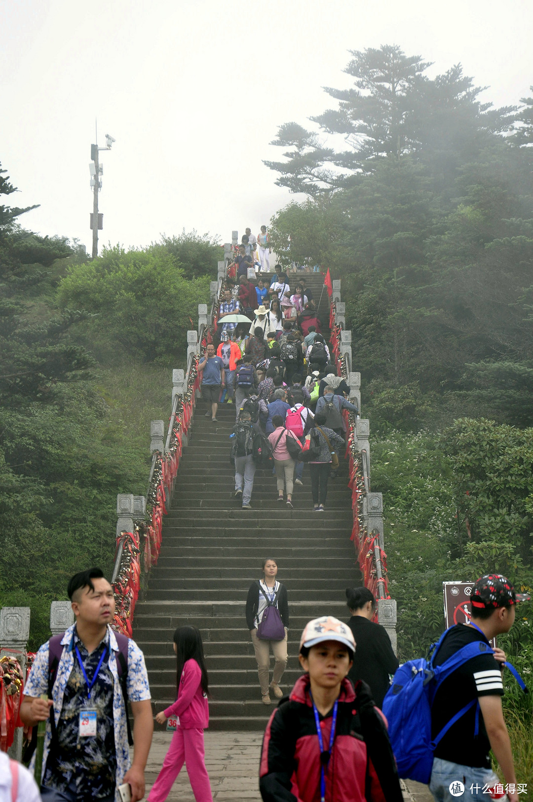 峨眉山穷游记