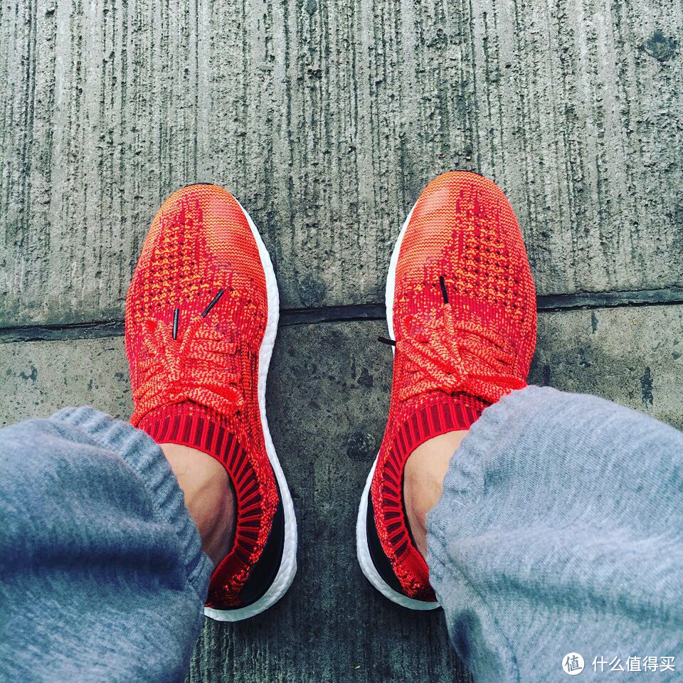 跑鞋合集NMD R1&ULTRA BOOST UNCAGED&NIKE LUNAREPIC LOW FLYKNIT