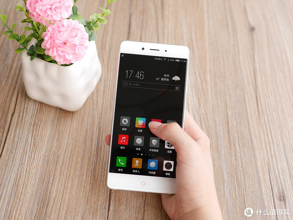 经典红圈无边框——nubia Z11智能手机评测