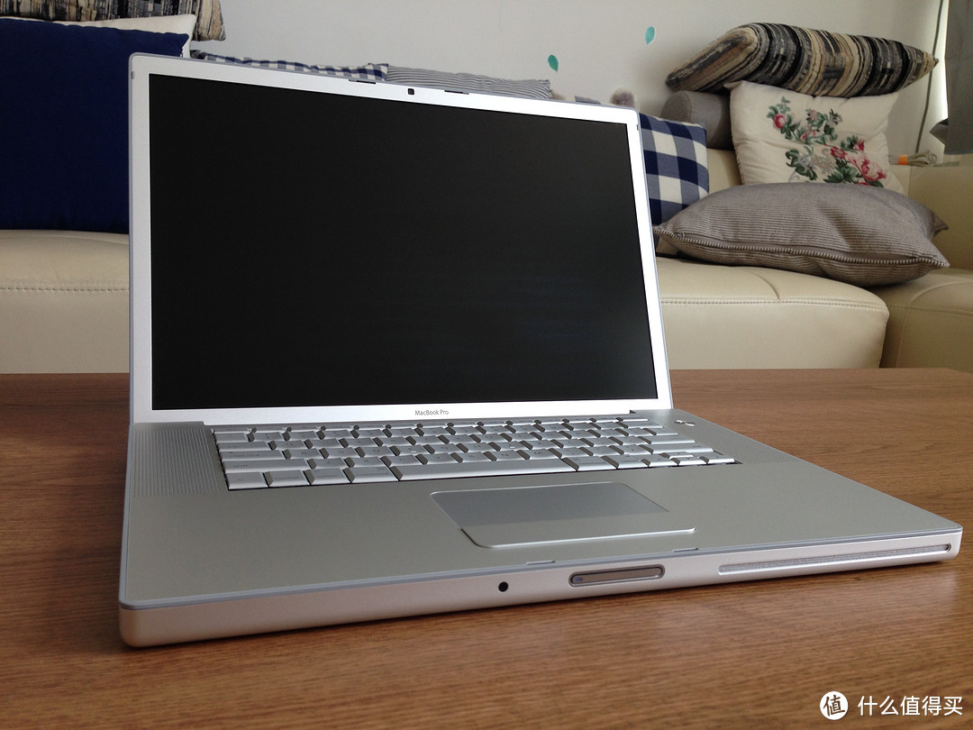 #首晒# 回到过去：初代 APPLE 苹果 MacBook Pro 4.1 笔记本电脑