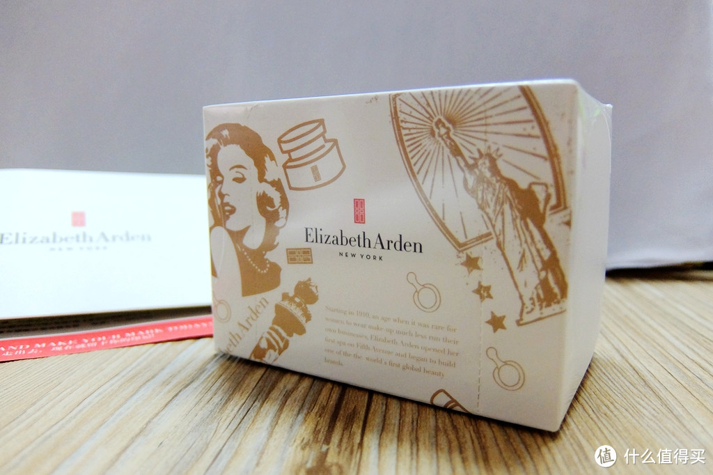 简单晒 — Elizabeth Arden 伊丽莎白雅顿 保湿微粒洁面乳