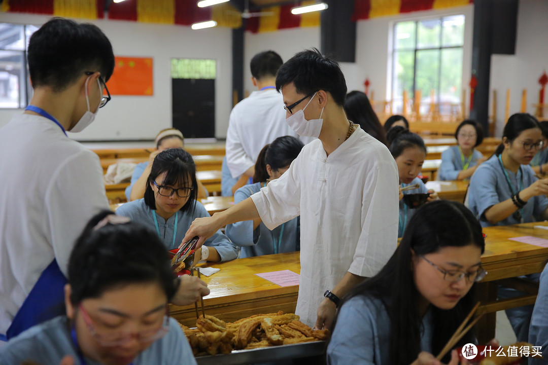 一呼一吸间，一片祥和