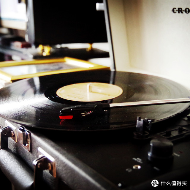 #本站首晒# “真·只能听个响”系列 — CROSLEY Cruiser II 便携式LP黑胶唱机