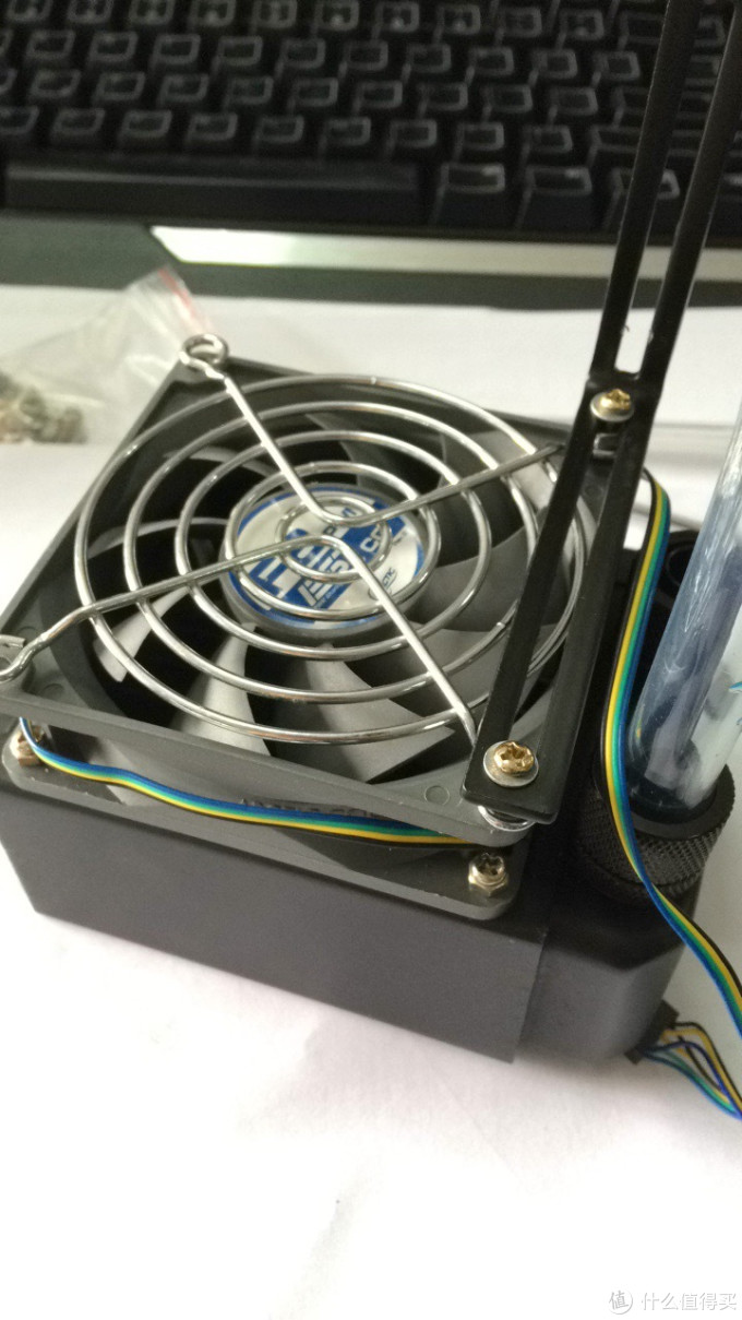 jonsbo 乔思伯 umx1-plus 侧透机箱