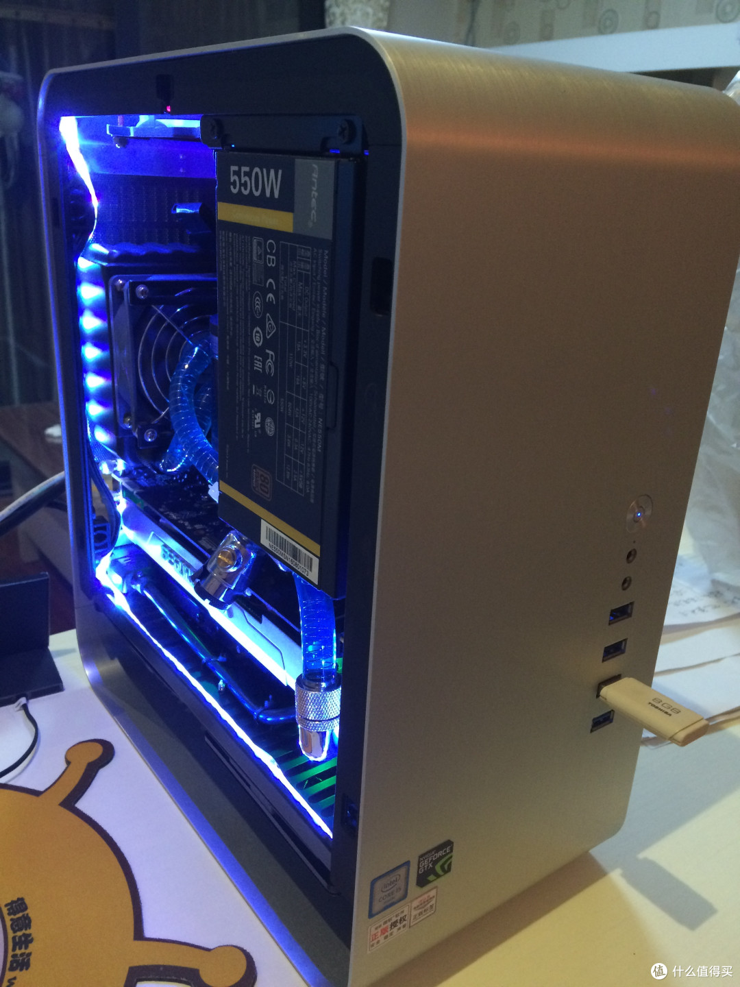 jonsbo 乔思伯 umx1-plus 侧透机箱