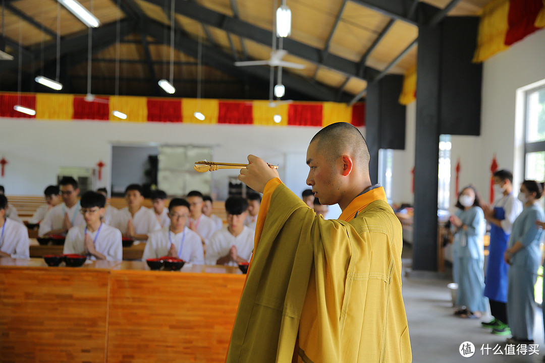 一呼一吸间，一片祥和