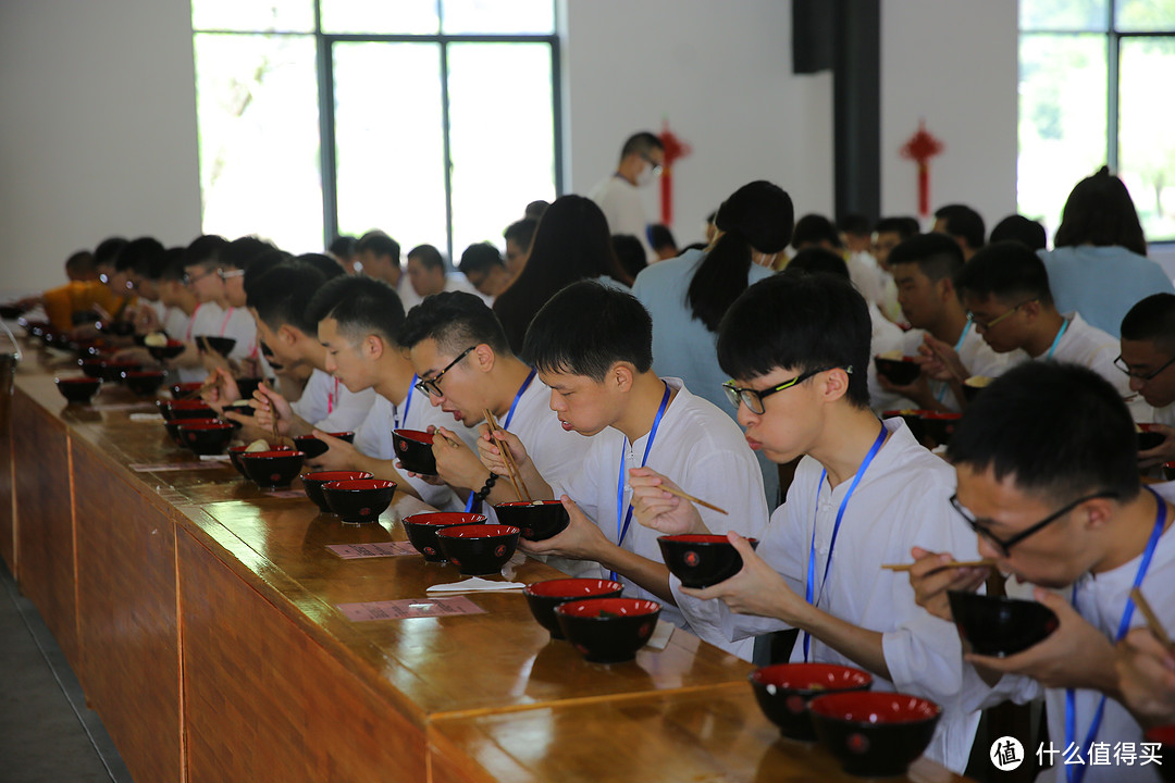 一呼一吸间，一片祥和