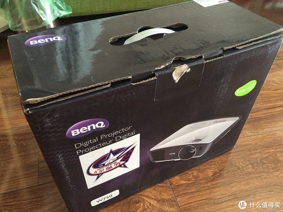 成就我的小家庭影院梦：BenQ 明基 W750 家用娱乐高清投影机