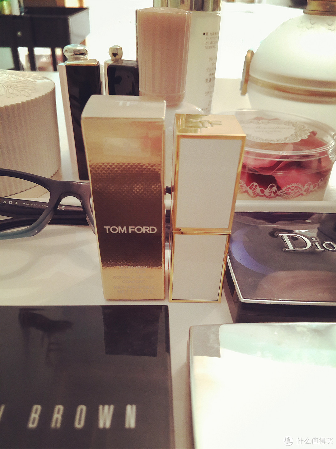 美艳不可方物：TOM FORD 2016 限量白管口红 #03le mepris