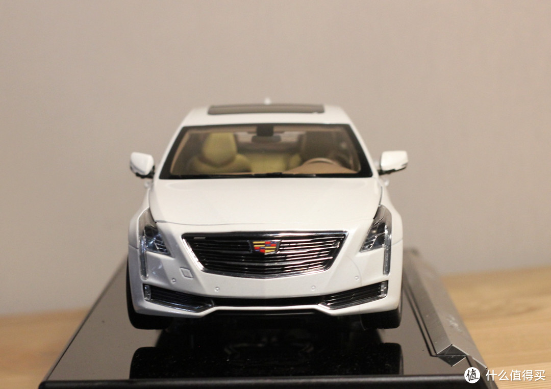 #本站首晒# 什么才是好车模？解构 Cadillac 凯迪拉克 CT6 1:18 原厂汽车模型