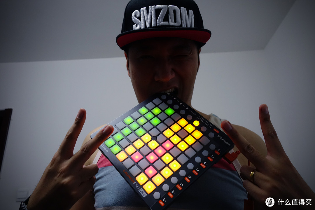 发光电磁炉了解一下？NOVATION LAUNCHPAD RGB MIDI控制器晒单