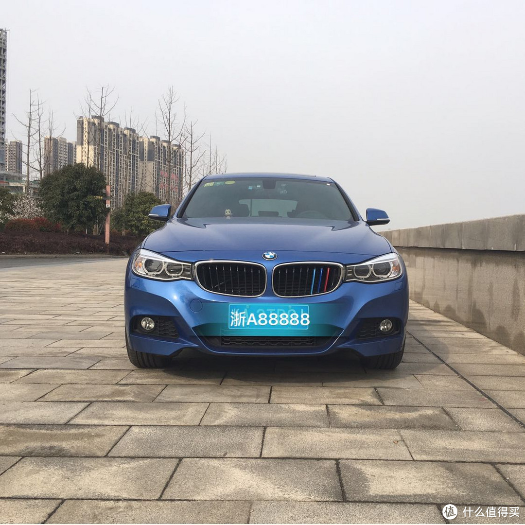 BMW 宝马 3系 GT320i 有三宝——无框门，电尾门，尾翼小