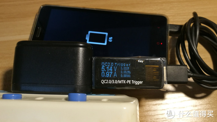 炬为 USB电压电流检测表 & 美逸 4000毫安移动电源 晒单
