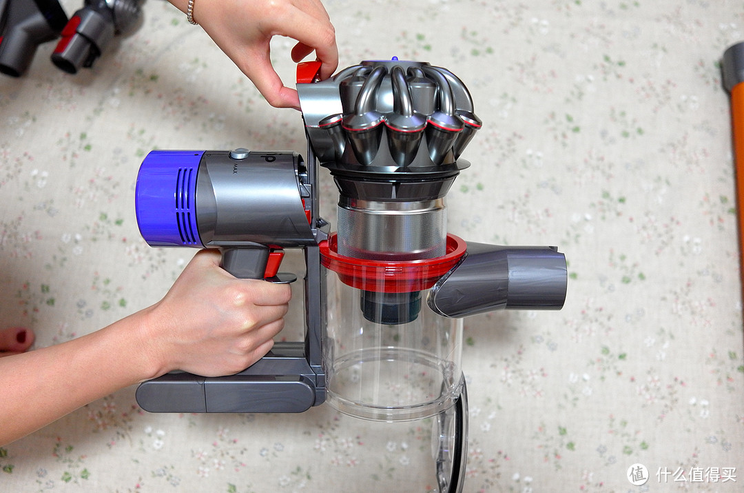 家庭清洁利器——Dyson 戴森 V8手持吸尘器 开箱