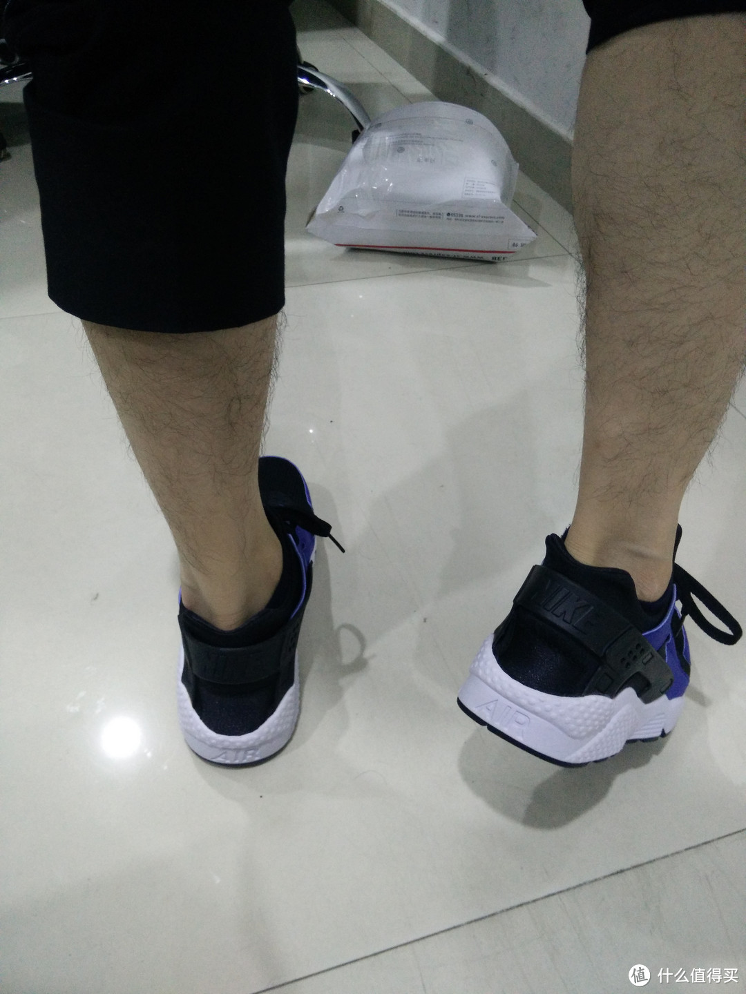 官网购入：NIKE 耐克 AIR HUARACHE 开箱