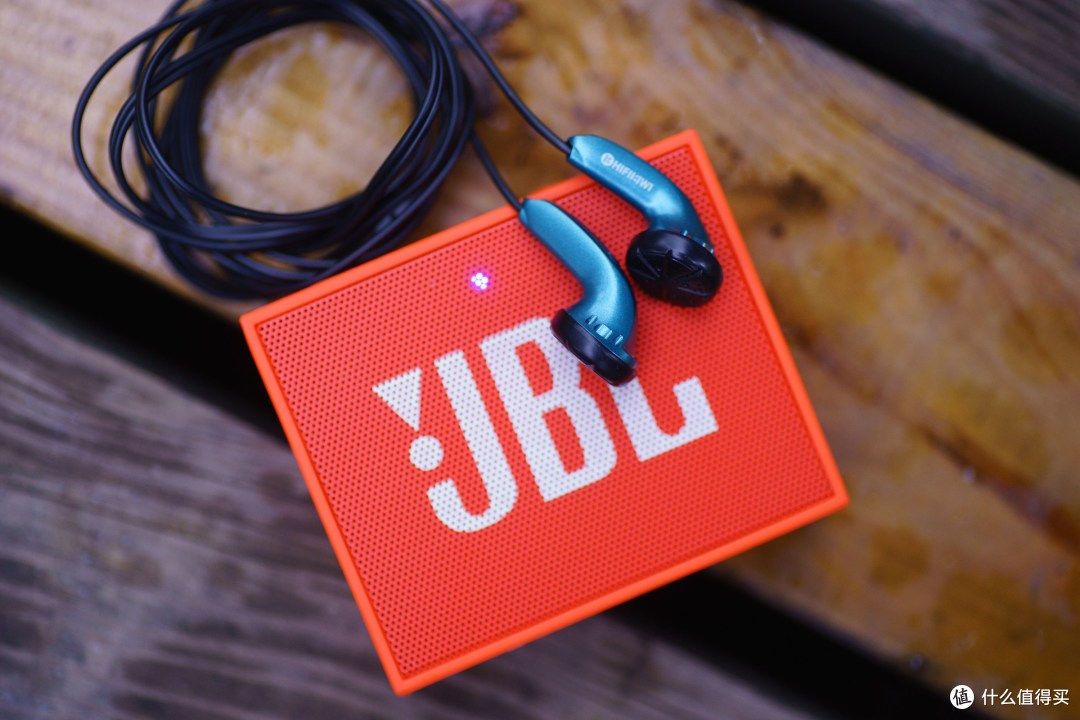 分享两个音频发声小物件:JBL Go蓝牙小音箱+晨光 蜂鹰 耳塞