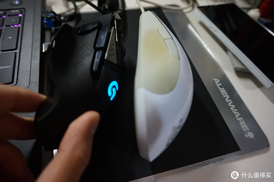 汗手必备：Logitech 罗技 G502 自适应游戏鼠标 开箱