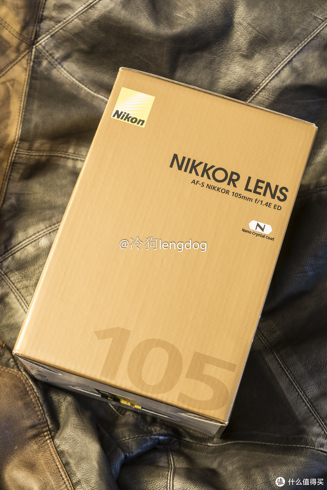 轻便的空切NIKON AF-S 105MM F1.4E开箱_单反镜头_什么值得买