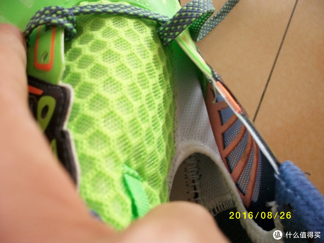 国产跑鞋的正名之作：LI-NING 李宁 烈骏智能跑鞋深度使用测评&烈骏智能跑鞋新旧款对比测评