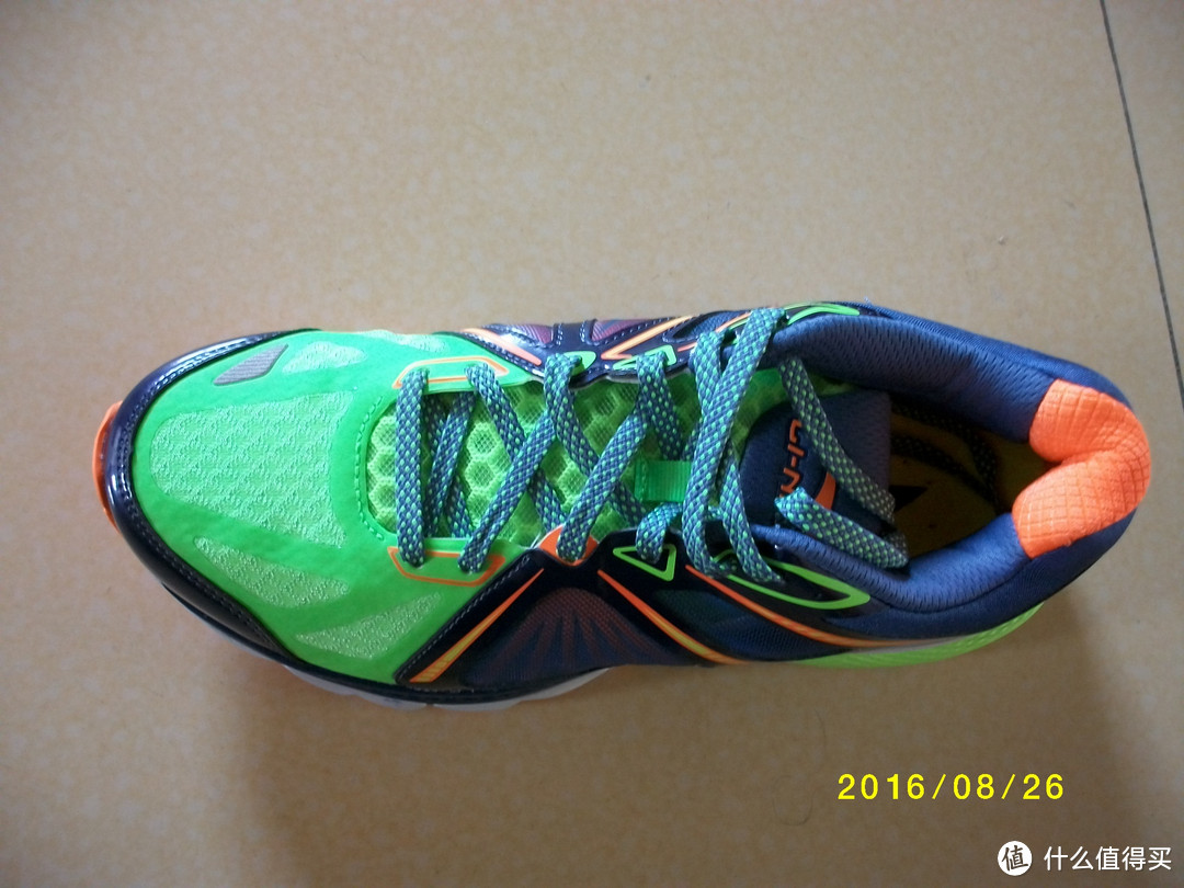 国产跑鞋的正名之作：LI-NING 李宁 烈骏智能跑鞋深度使用测评&烈骏智能跑鞋新旧款对比测评
