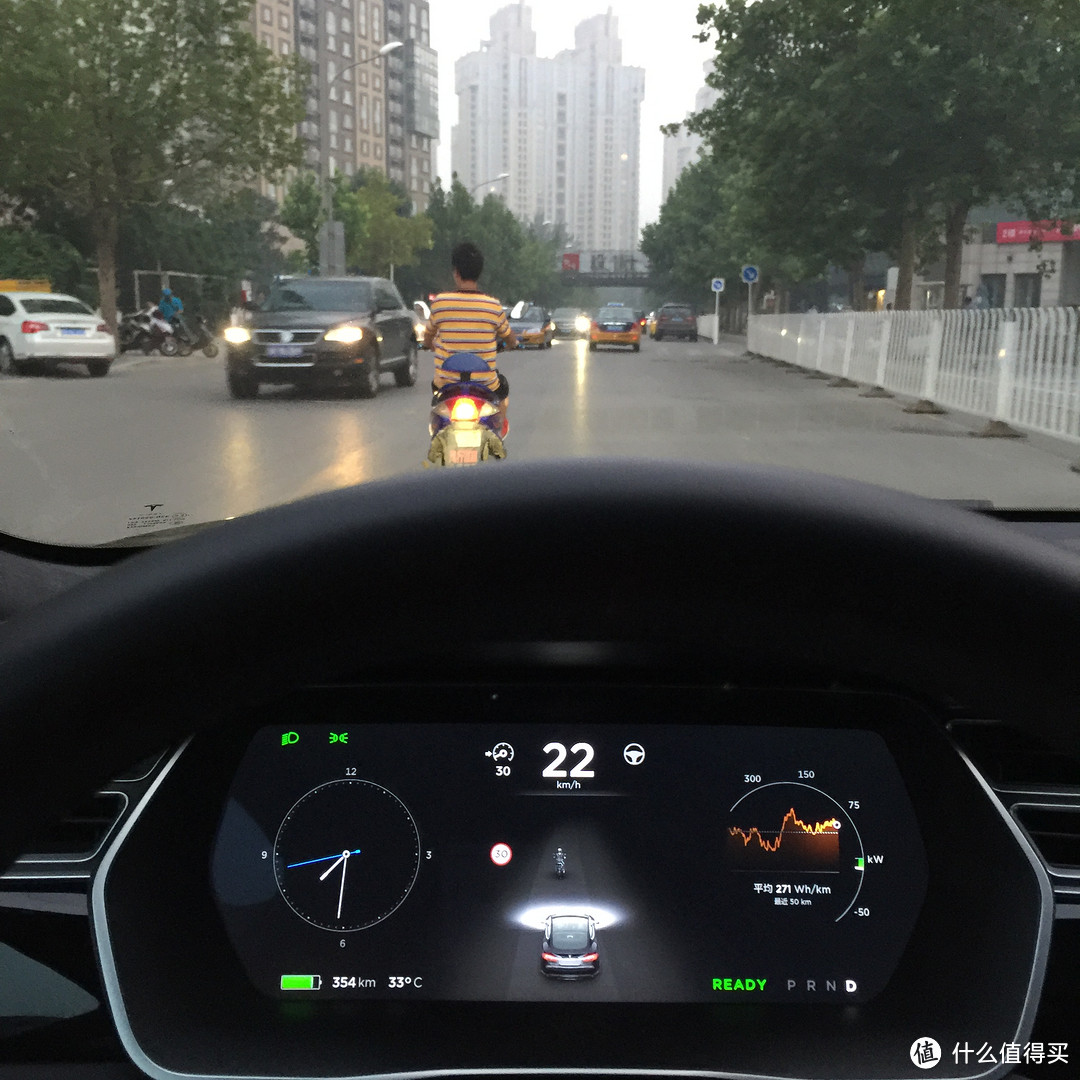 TESLA 特斯拉 Model S 85D 使用体验：关于Autopilot，人车交互，以及我后悔什么