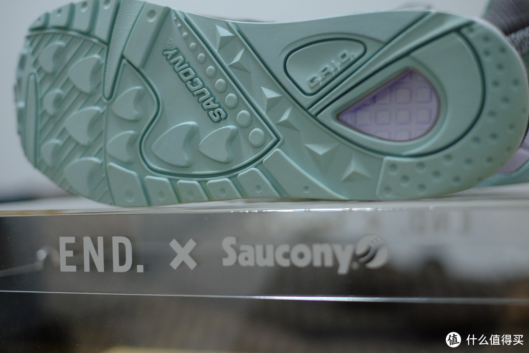 END. X SAUCONY GRID 9000 'WHITE NOISE' 联名款 休闲运动鞋