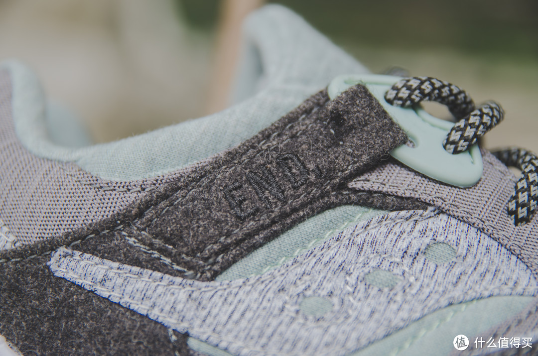 伪鞋控的日常：END. X SAUCONY GRID 9000 'WHITE NOISE' 联名复古跑鞋 开箱体验