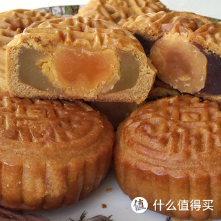 中秋节必吃的广式月饼（含莲蓉、豆沙馅的制作方法）