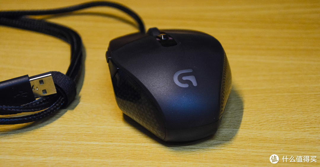 犹豫的剁手之旅---Logitech 罗技 G303 RGB 游戏鼠标 简单开箱体验