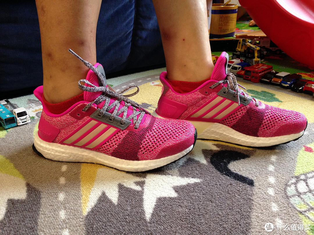 #本站首晒# 软弹爆米花 — Adidas 阿迪达斯 Ultra Boost ST 女式跑鞋