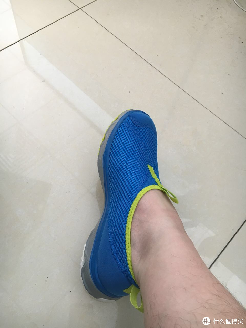 希望能缓解足底筋膜炎——Salomon 萨洛蒙 运动恢复鞋