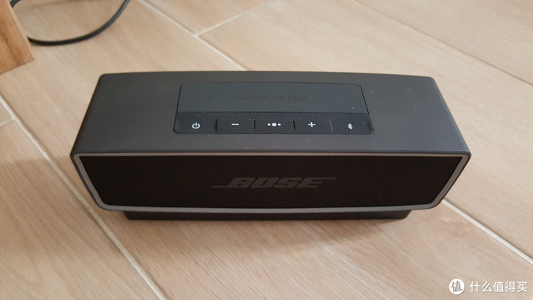 bose soundlink mini带了个没卵用的底座