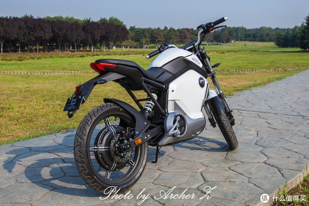 Catch the Wind —— SOCO TS1200R 城市锂电跨骑车