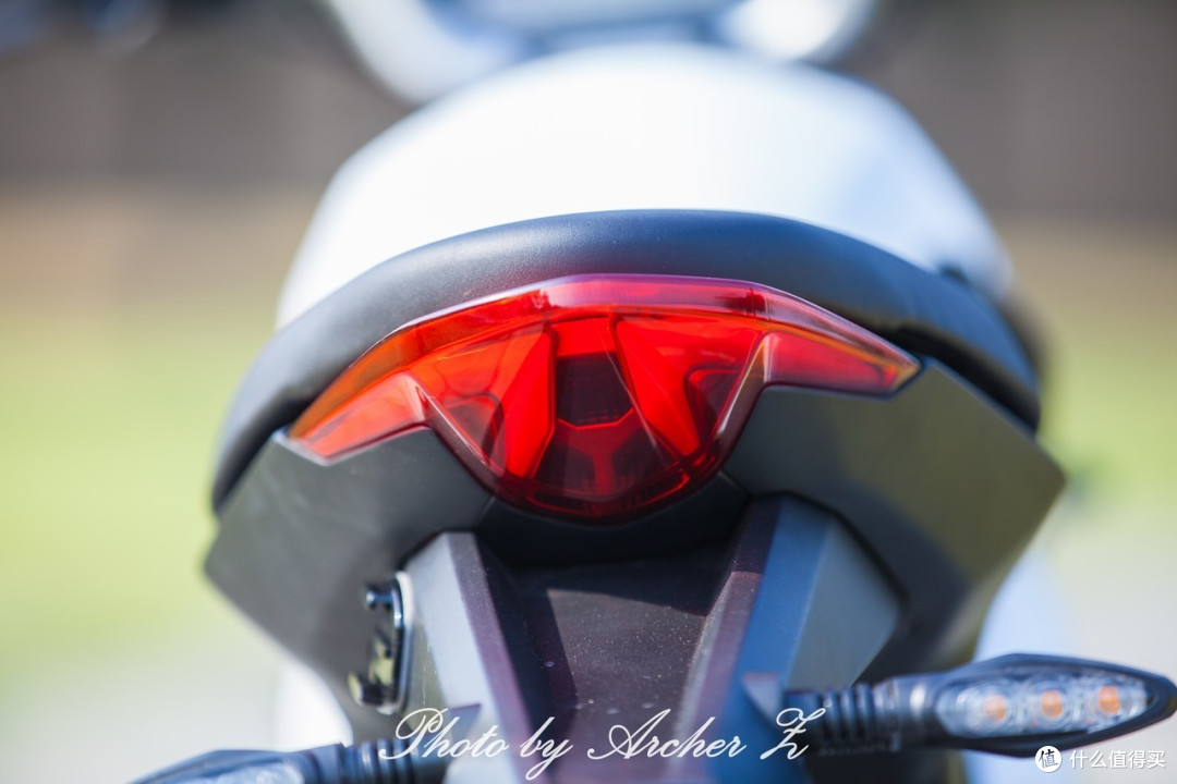 Catch the Wind —— SOCO TS1200R 城市锂电跨骑车