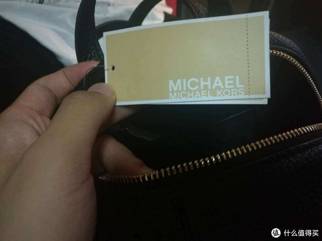 送给老婆的生日礼物——美亚海淘 MICHAEL KORS 双肩背包