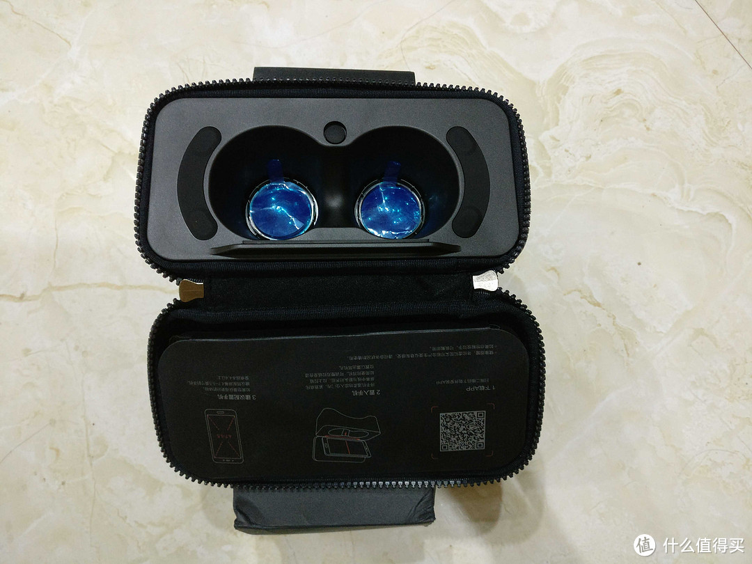 小米 VR眼镜 玩具版 内有HTC VIVE，Occulus Rift等VR眼镜~