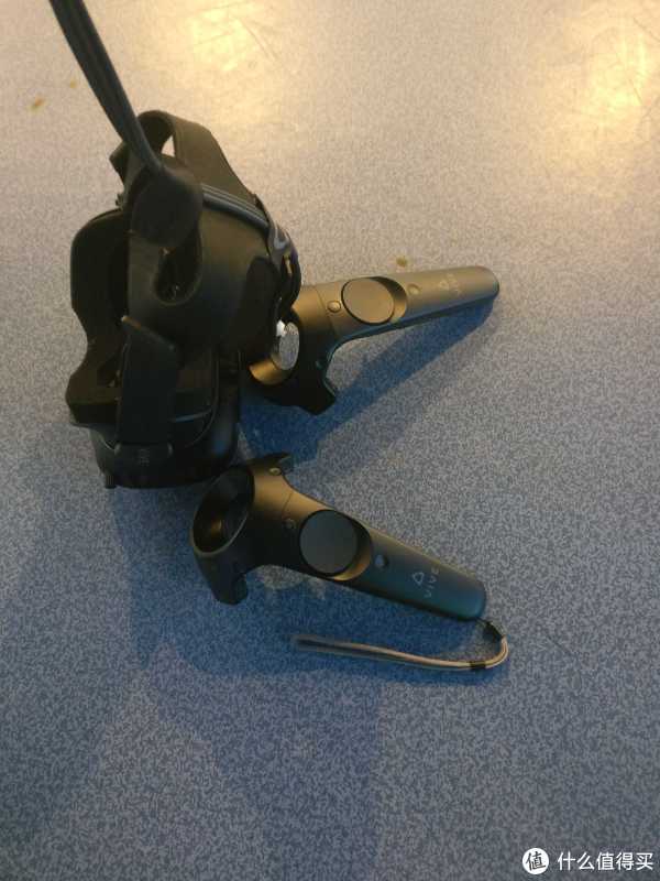 小米 VR眼镜 玩具版 内有HTC VIVE,Occulus R