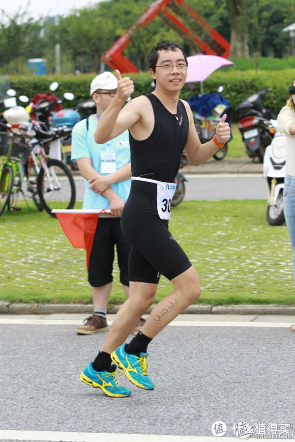 从泳池到江河湖海：游泳装备选购与野泳神器推荐