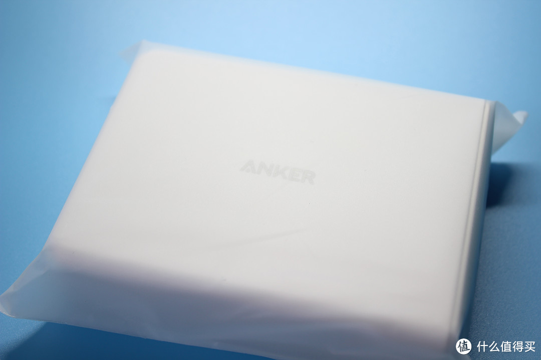 黑白双煞、以后彻底摆脱抢充电口的烦恼：ANKER QC2.0快速 60W 6口USB充电器