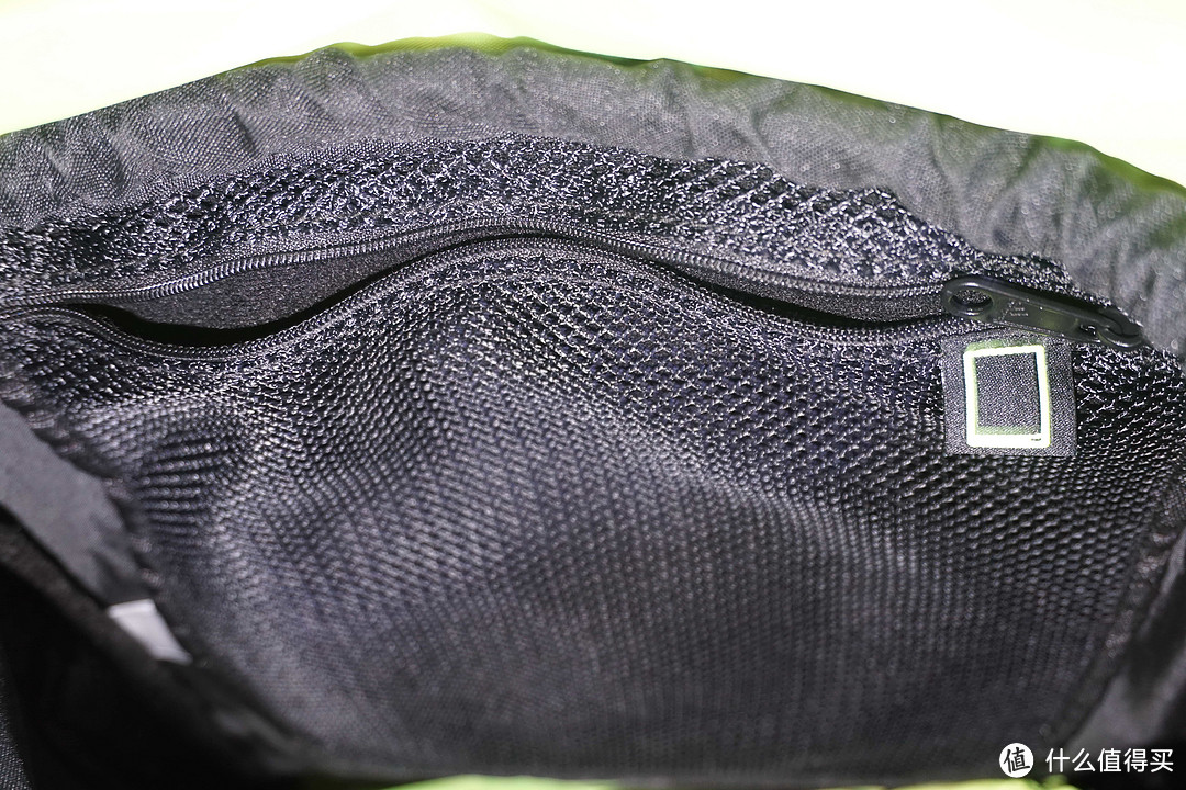 Adidas Ultimate Core II 轻便背包