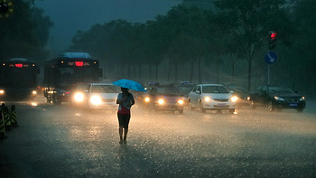 雨季开车看不清？老司机真空无打底分享6种「雨敌」购买使用指南