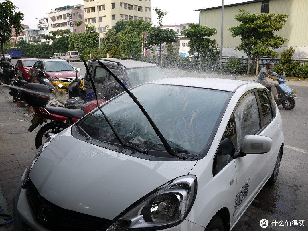 雨季开车看不清？老司机真空无打底分享6种「雨敌」购买使用指南