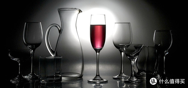 杯酒人生：让你尽显格调的“葡萄酒杯”选配指南
