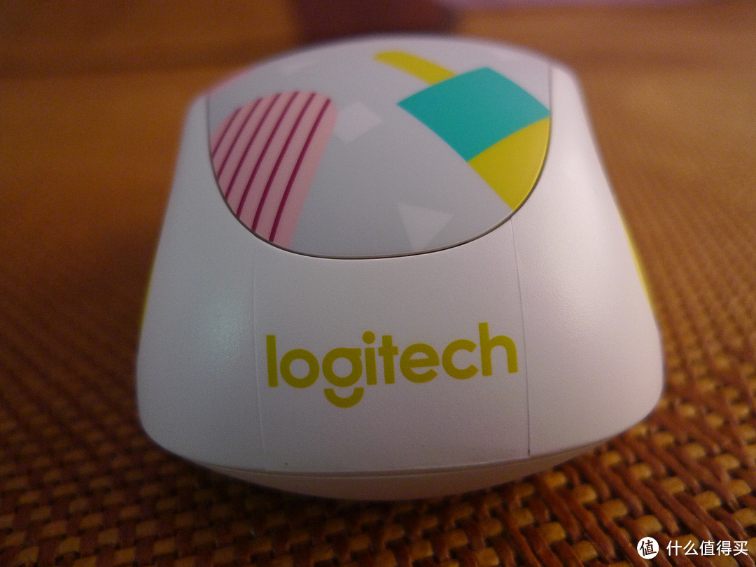 时尚个性，鼠标以换色儿为生。Logitech 罗技 无线鼠标M238-V2