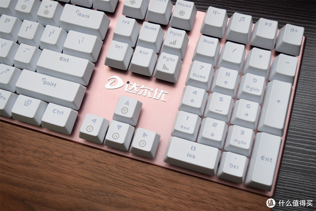 送女友的玫瑰金键盘 — 达尔优 108键 机械点彩版 背光机械键盘 开箱