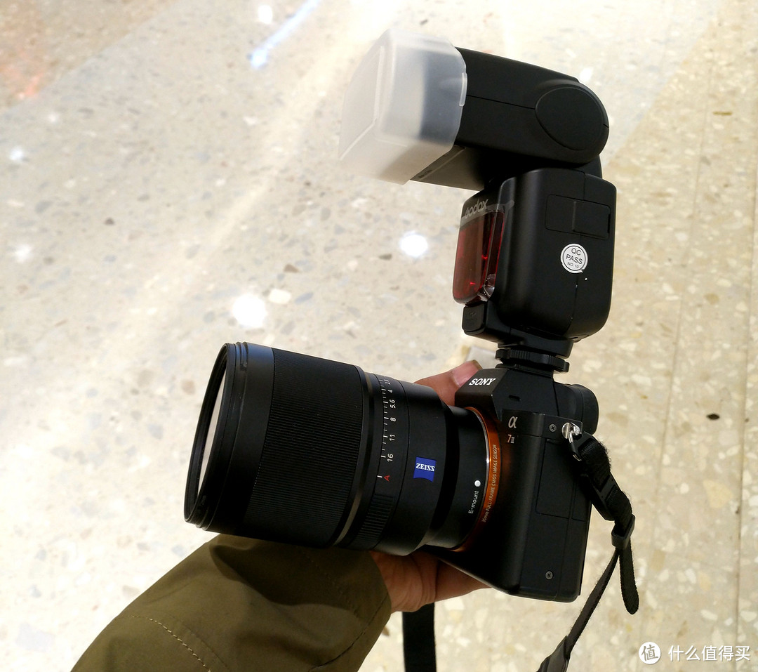 SONY 索尼 微单的新选择：Godox 神牛 TT685S 闪光灯 和 X1T-S 无线引闪器