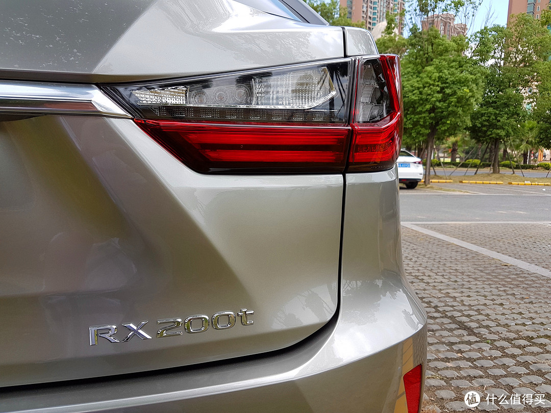 星战元素的延续：LEXUS 雷克萨斯 RX200T 典雅版 提车晒物