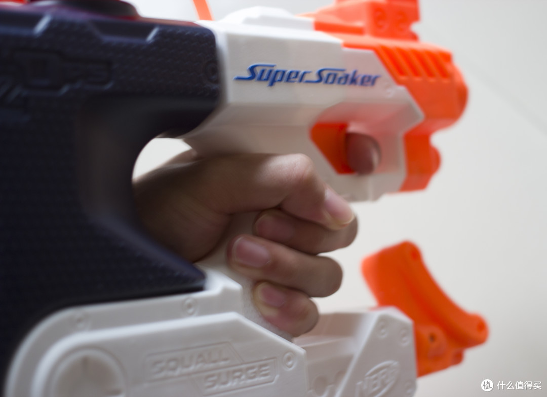 #原创新人# 保持童心 — Hasbro 孩之宝 NERF 热火 水枪 风浪&海龙发射器 开箱（附真人兽）