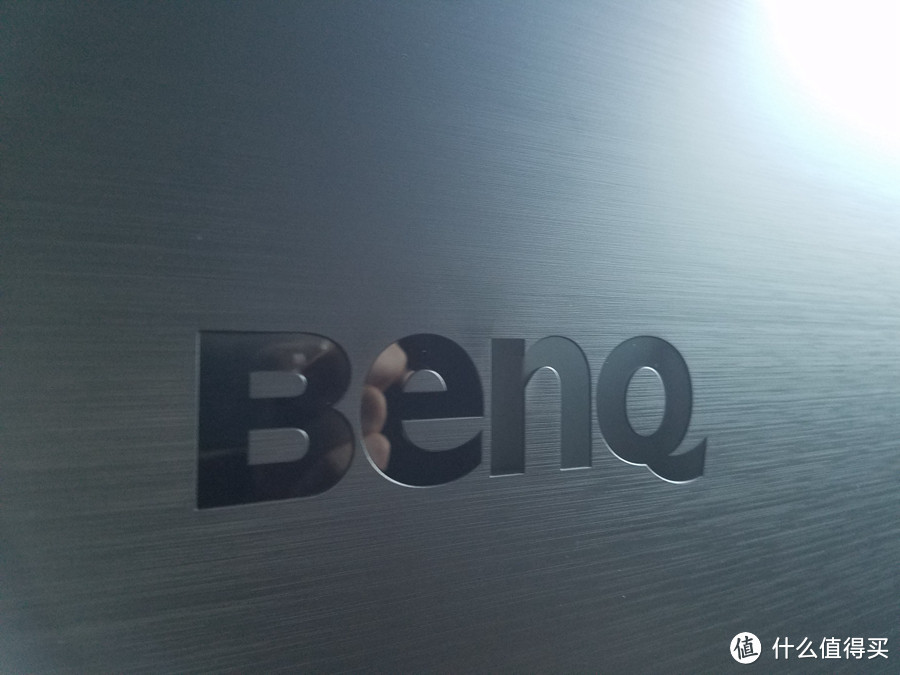 从19寸显示器升级到 BenQ 明基 EW2775ZH 是什么体验？鸟枪换炮啊！