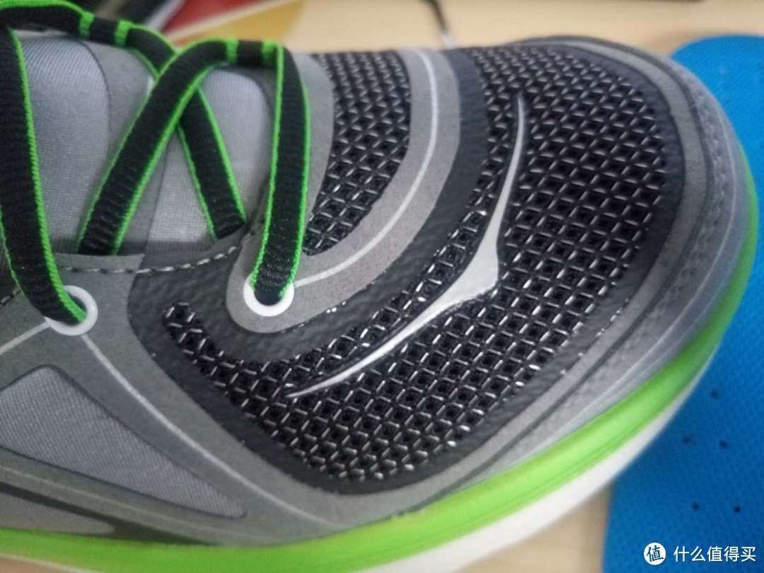 hoka one one costant 路跑鞋 开箱篇